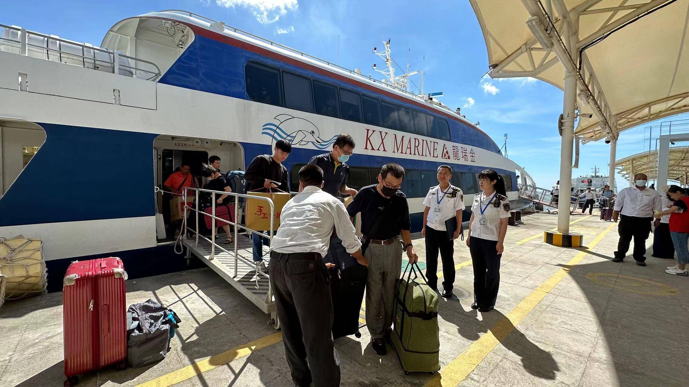 廈金航線客流統(tǒng)計數(shù)據(jù):客運(yùn)航線出入境客流量突破2000萬人次(圖1) 48b3631895e84c78a4458d2112582d02.jpeg